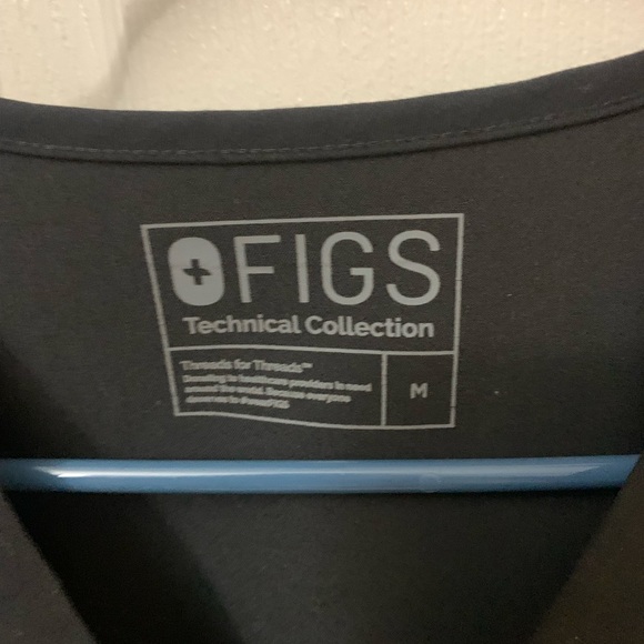 Figs scrub top - Picture 2 of 2